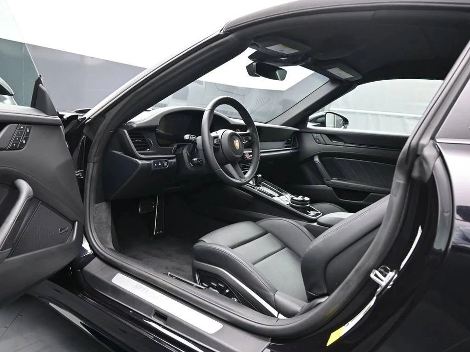 2026 Porsche 992 Targa 4 & 4S - Image 4 of 5