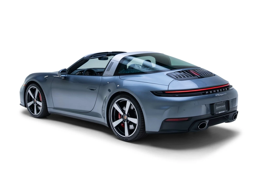 2026 Porsche 992 Targa 4 & 4S - Image 29 of 31