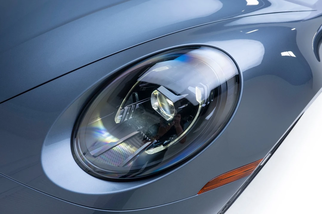 2026 Porsche 992 Targa 4 & 4S - Image 16 of 31