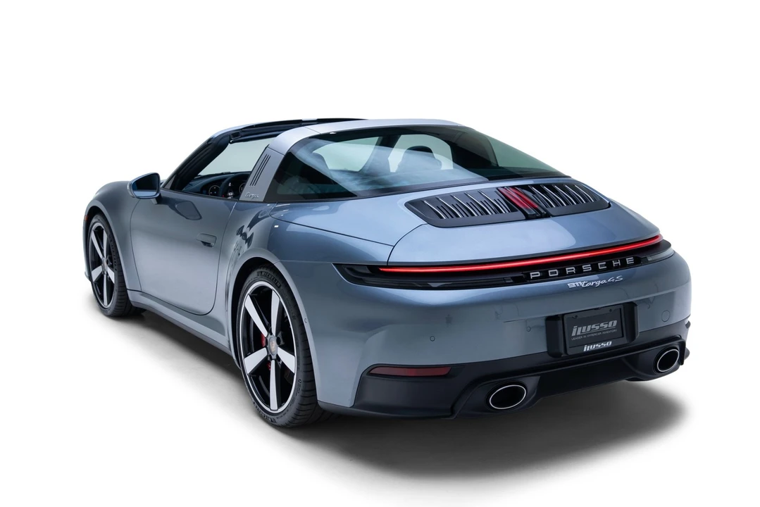 2026 Porsche 992 Targa 4 & 4S - Image 27 of 31