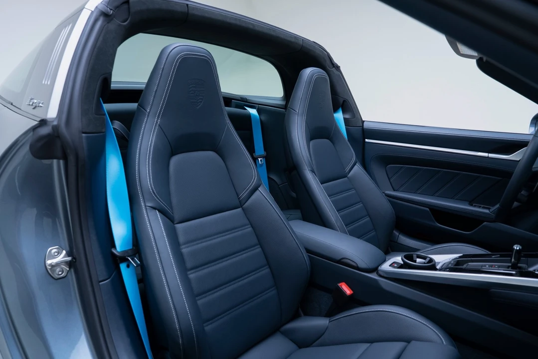 2026 Porsche 992 Targa 4 & 4S - Image 22 of 31