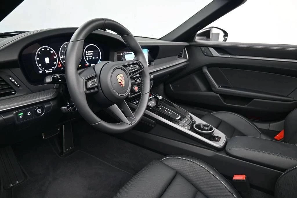 2026 Porsche 992 Targa 4 & 4S - Image 4 of 4