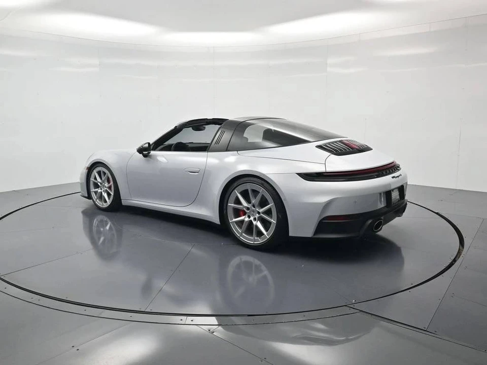 2026 Porsche 992 Targa 4 & 4S - Image 3 of 4