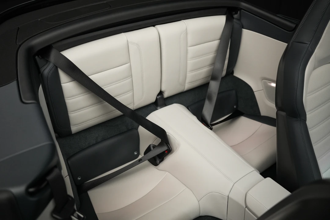 2026 Porsche 992 Turbo S - Image 28 of 31