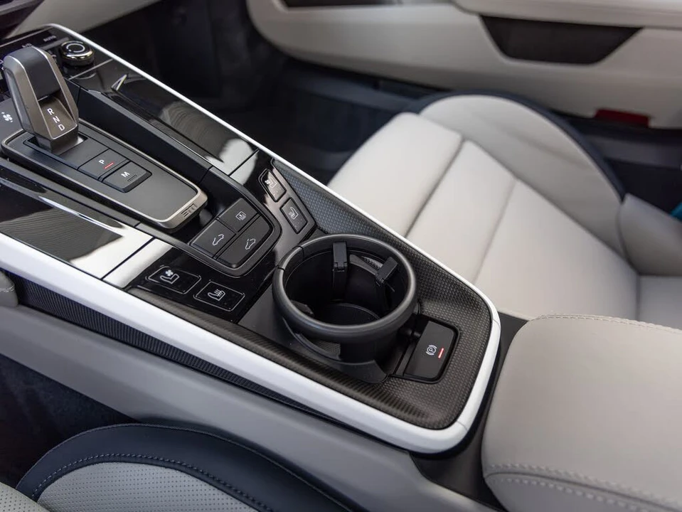 2026 Porsche 992 Turbo S - Image 19 of 31