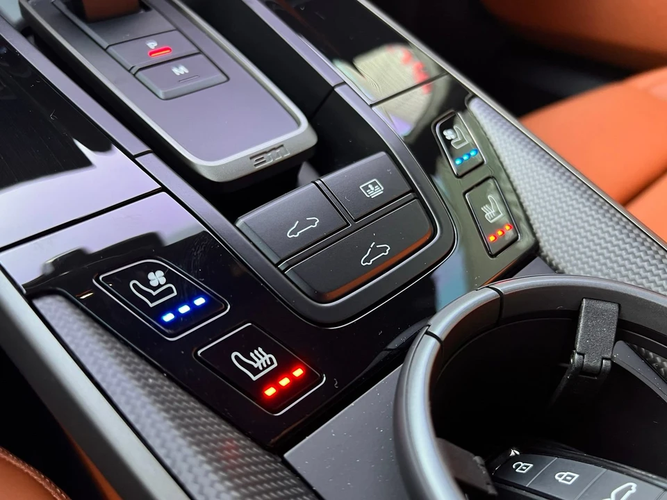2026 Porsche 992 Turbo S - Image 26 of 31