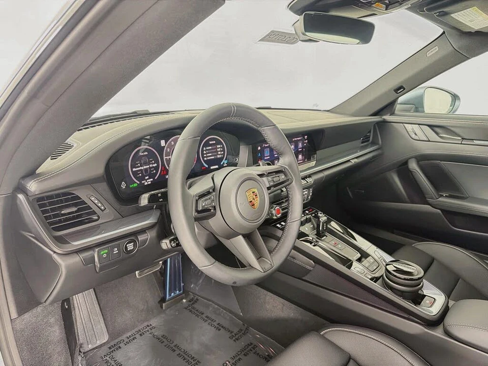 2026 Porsche 992 Carrera - Image 4 of 31