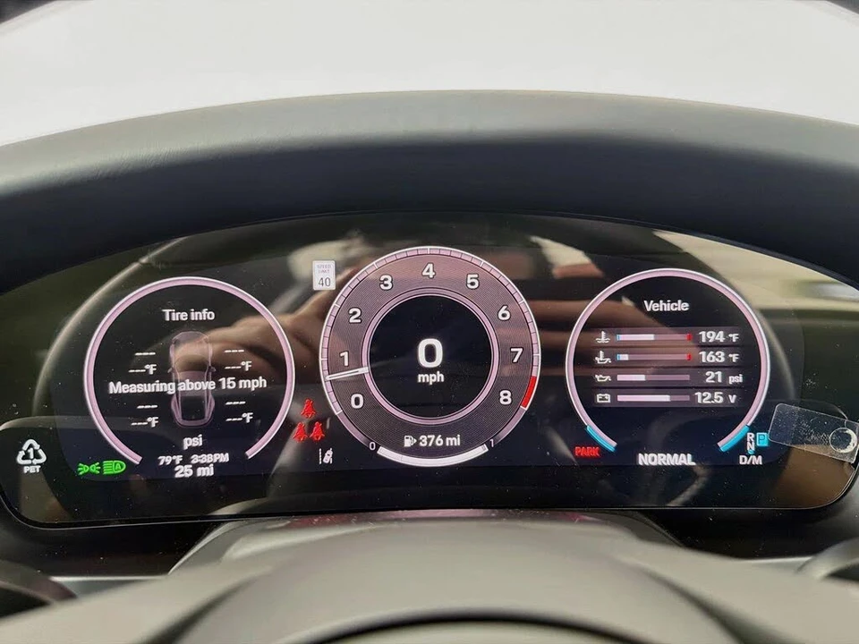 2026 Porsche 992 Carrera - Image 16 of 31