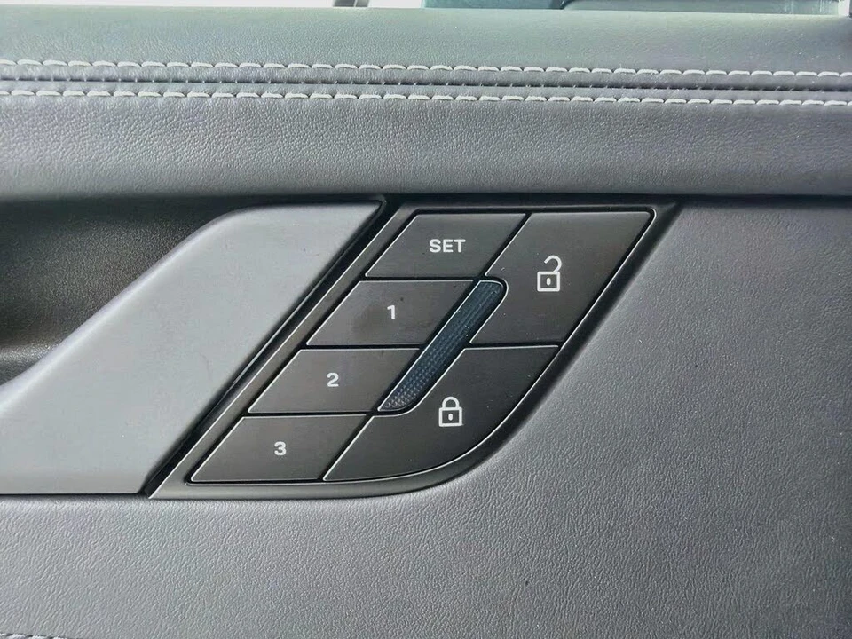 2026 Porsche 992 Carrera - Image 8 of 31