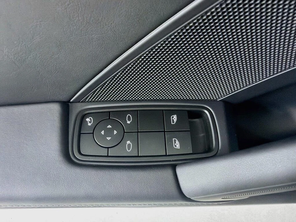 2026 Porsche 992 Carrera - Image 9 of 31