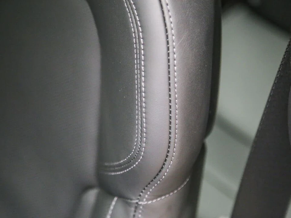 2026 Porsche 992 Carrera - Image 27 of 31