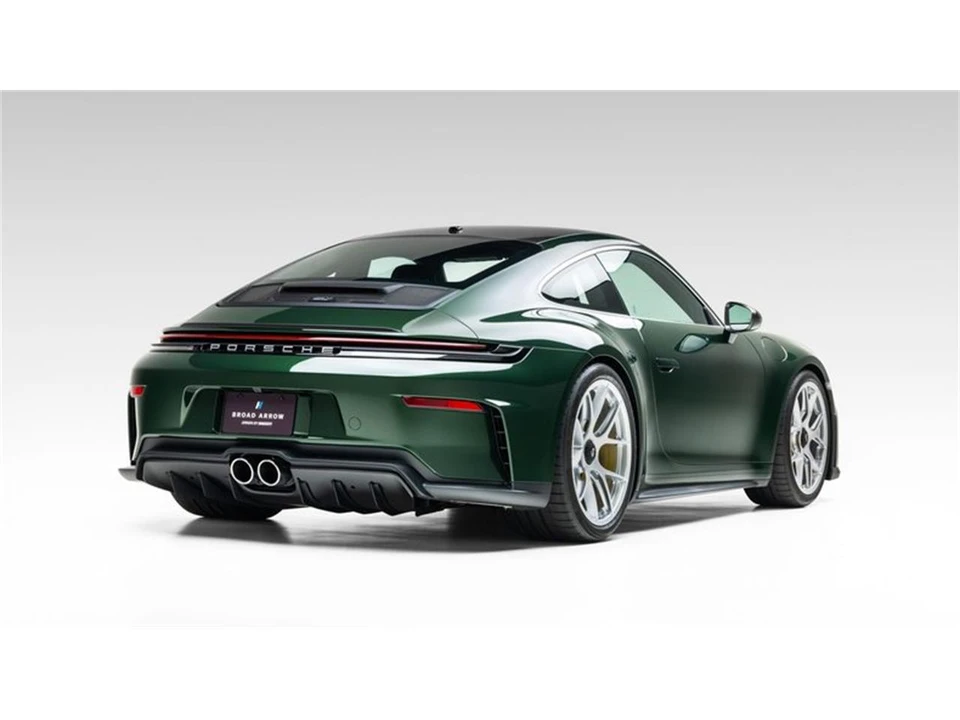 2026 Porsche 992 Carrera - Image 21 of 31