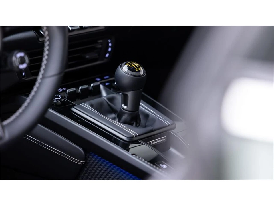 2026 Porsche 992 Carrera - Image 9 of 31