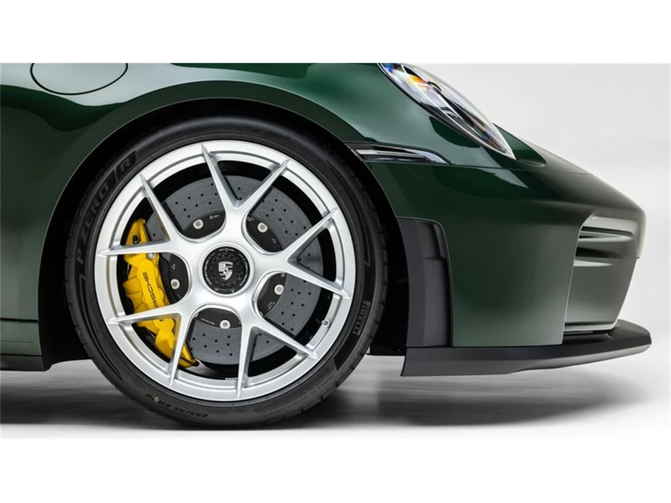 2026 Porsche 992 Carrera - Image 25 of 31