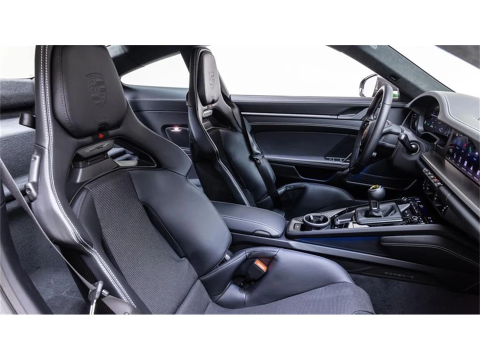 2026 Porsche 992 Carrera - Image 8 of 31
