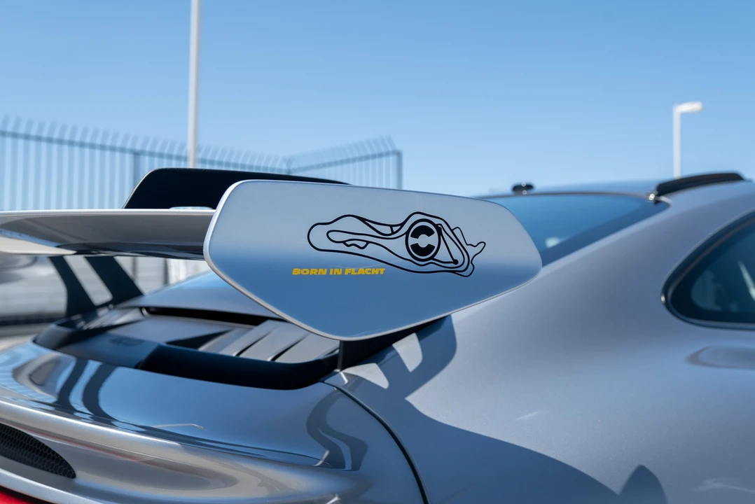 2026 Porsche 911 - Image 21 of 31