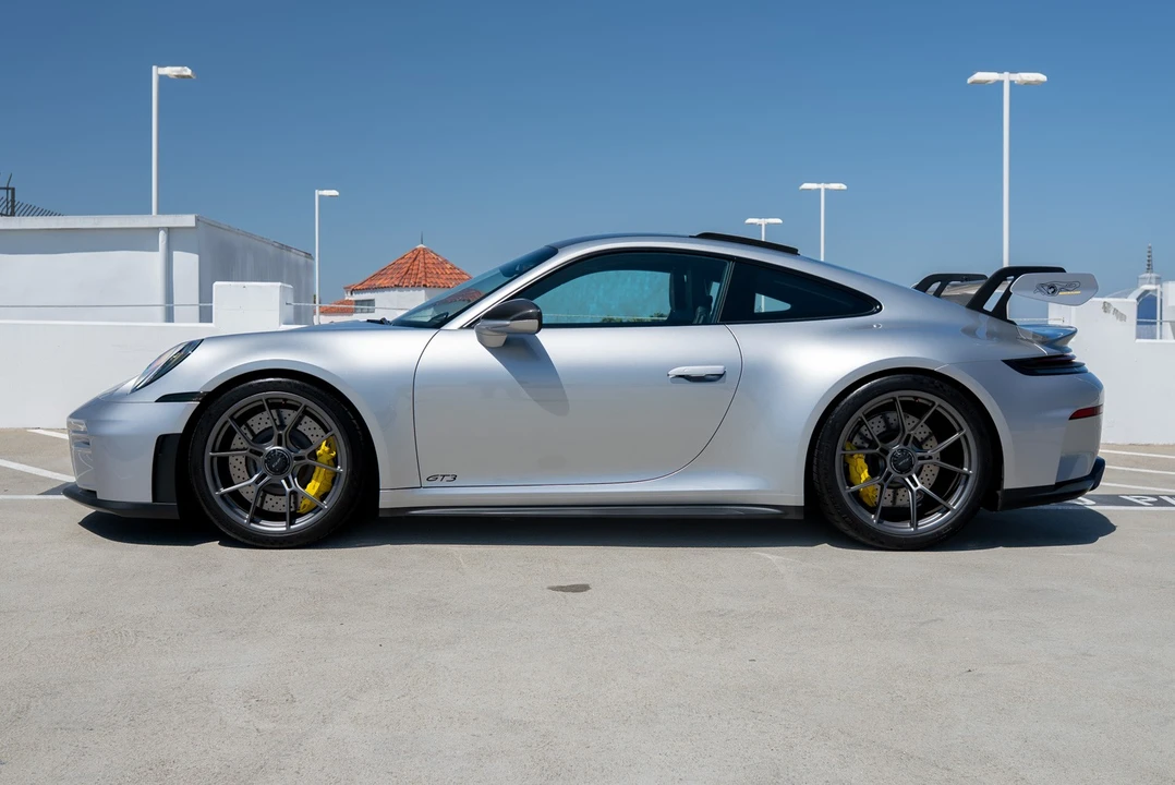 2026 Porsche 911 - Image 11 of 31