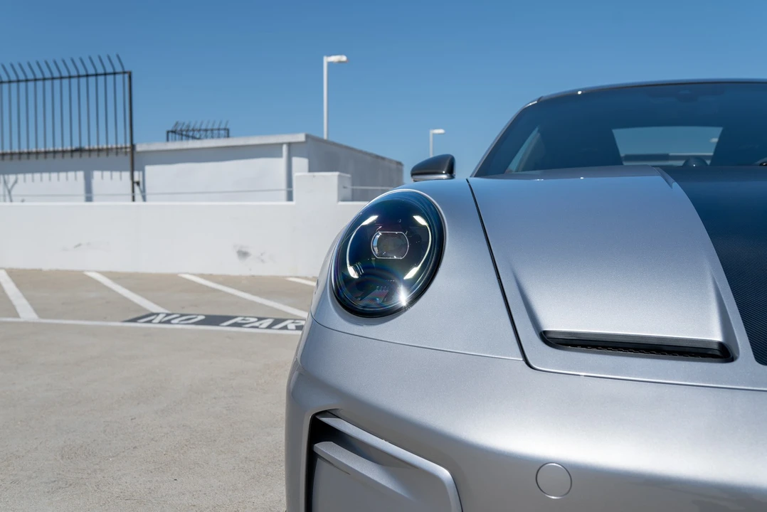 2026 Porsche 911 - Image 28 of 31