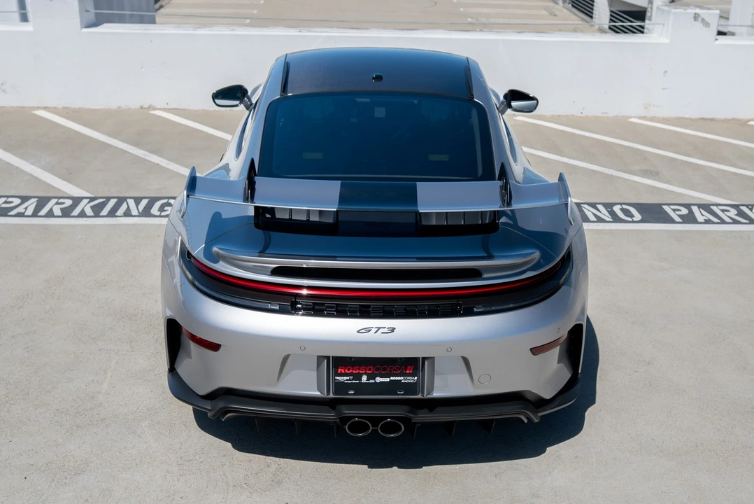 2026 Porsche 911 - Image 17 of 31