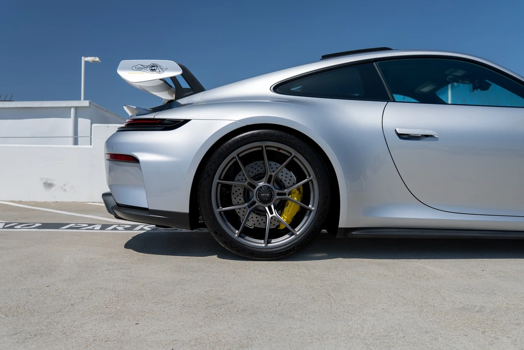 2026 Porsche 911 - Image 24 of 31