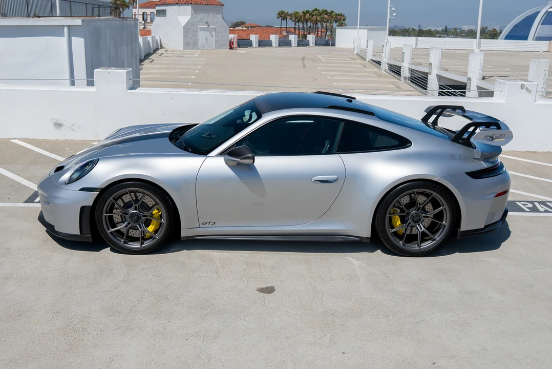 2026 Porsche 911 - Image 12 of 31