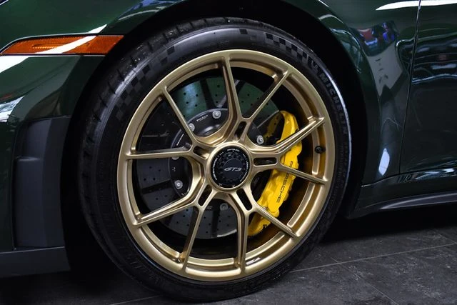 2026 Porsche 911 - Image 19 of 31