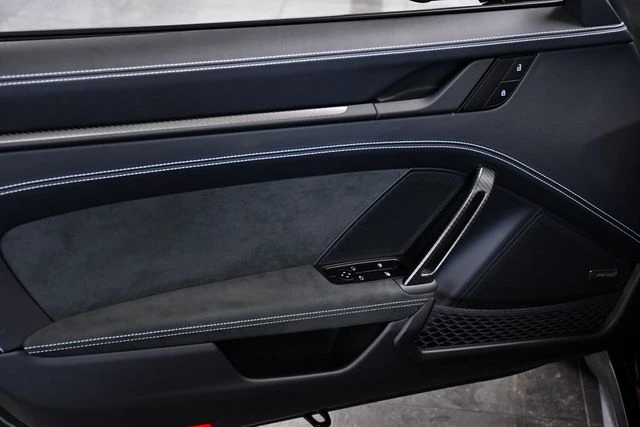 2026 Porsche 911 - Image 28 of 31