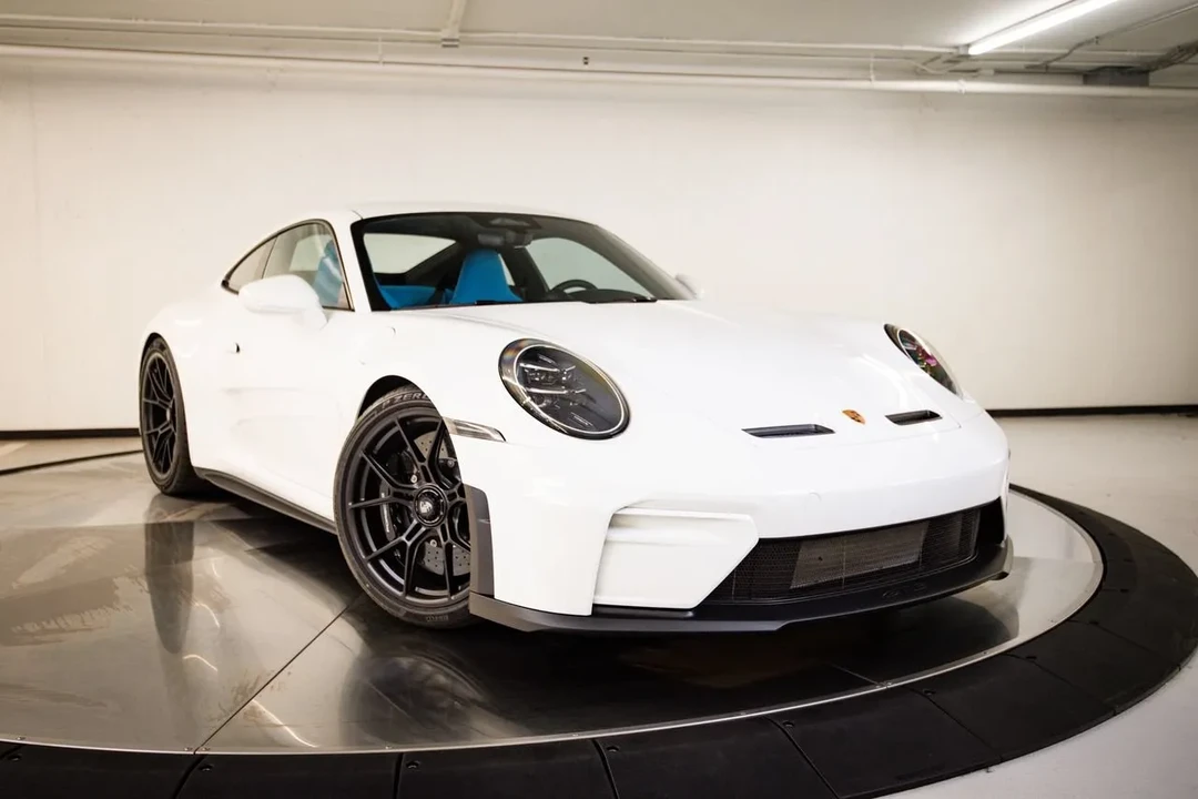 2026 Porsche 911 - Image 10 of 30
