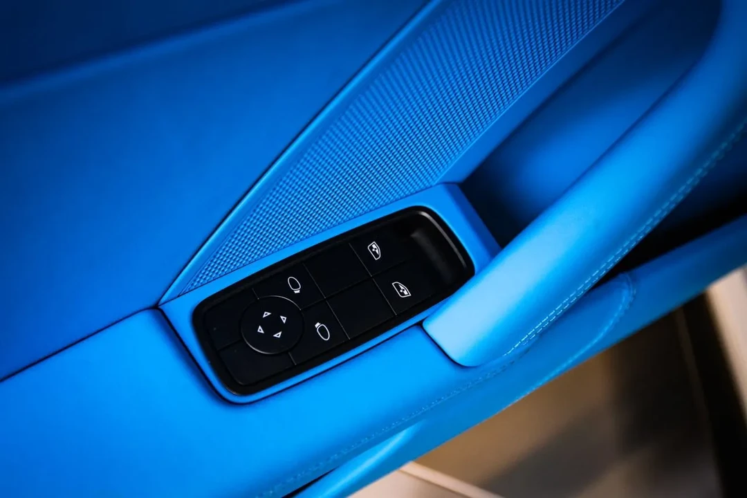 2026 Porsche 911 - Image 23 of 30