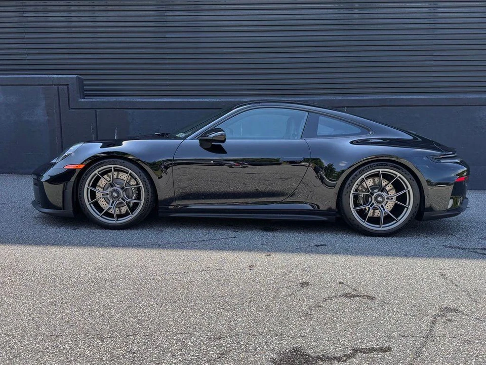 2026 Porsche 911 - Image 5 of 27