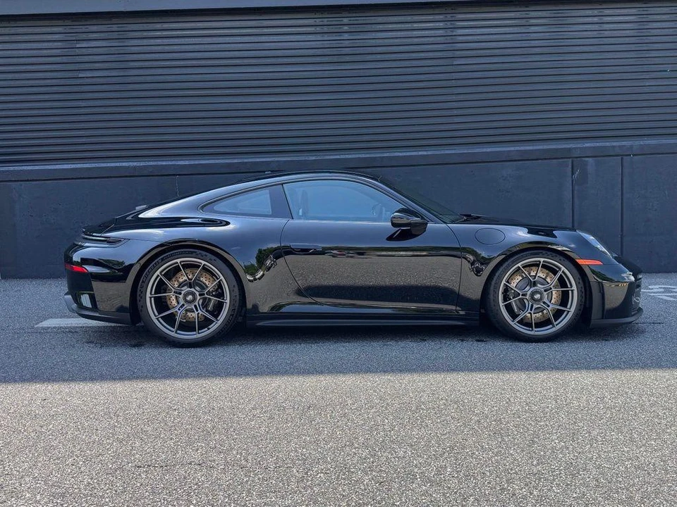 2026 Porsche 911 - Image 9 of 27