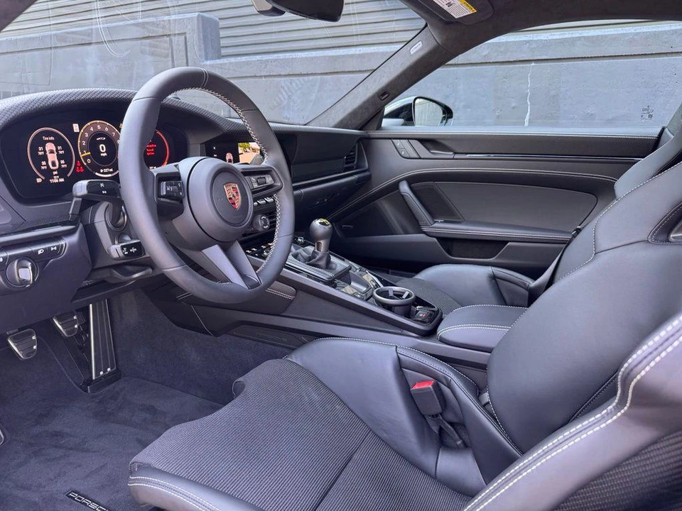 2026 Porsche 911 - Image 13 of 27