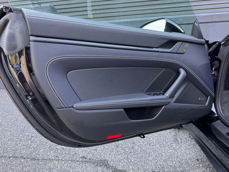 2026 Porsche 911 - Image 17 of 27