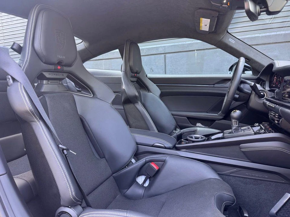 2026 Porsche 911 - Image 20 of 27
