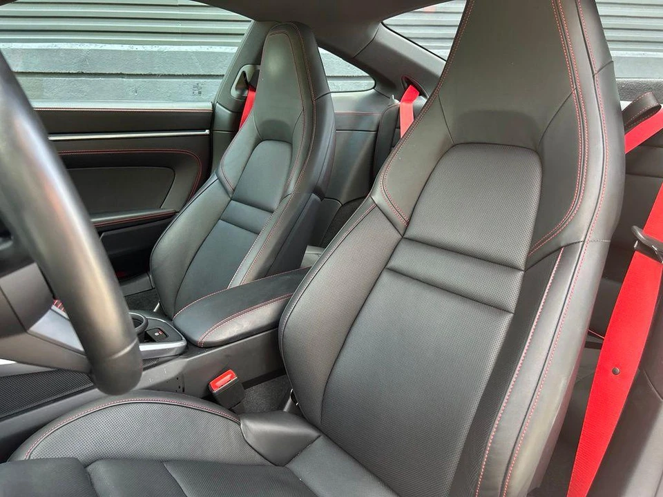 2026 Porsche 992 Carrera - Image 7 of 30