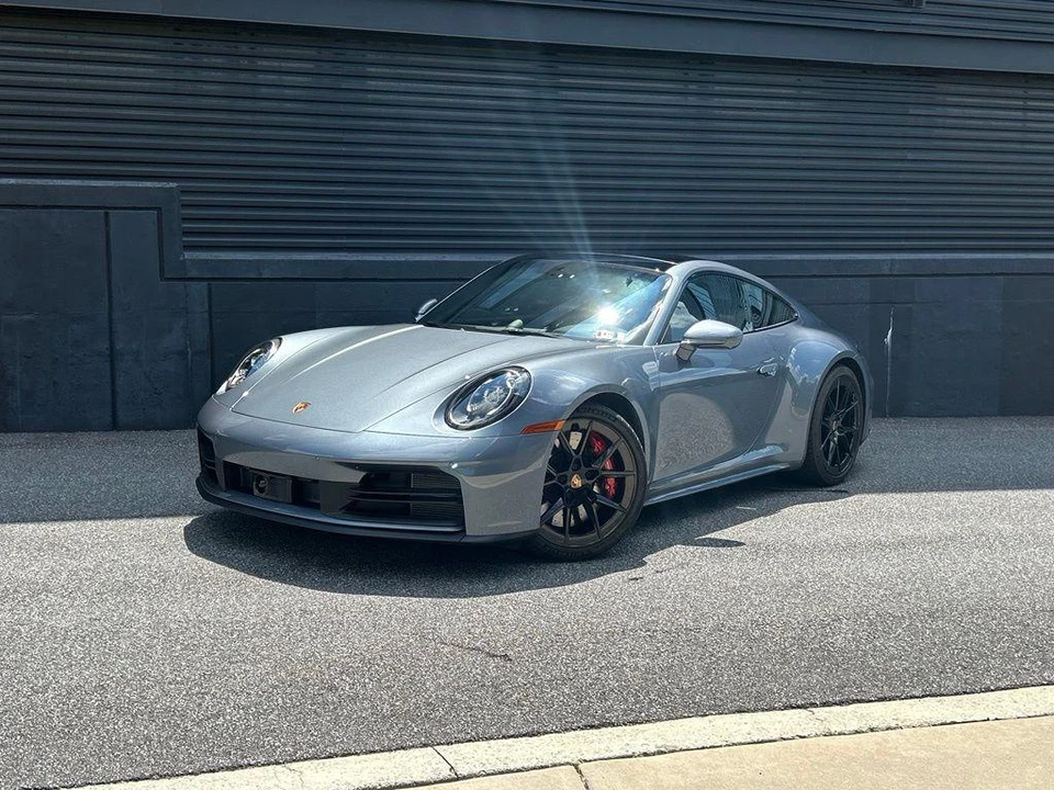 2026 Porsche 992 Carrera - Image 11 of 30
