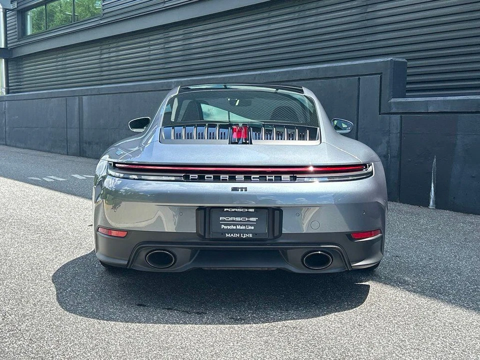 2026 Porsche 992 Carrera - Image 16 of 30