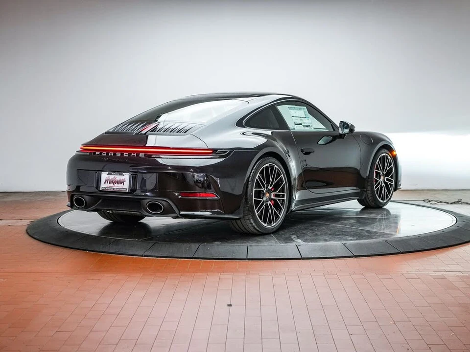 2026 Porsche 992 Carrera - Image 7 of 28