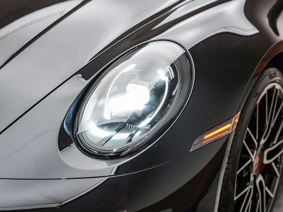 2026 Porsche 992 Carrera - Image 10 of 28