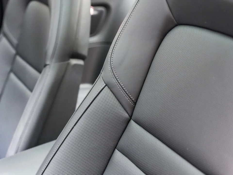 2026 Porsche 992 Carrera - Image 25 of 28