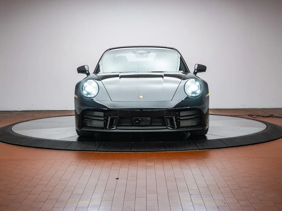 2026 Porsche 992 Carrera - Image 9 of 28