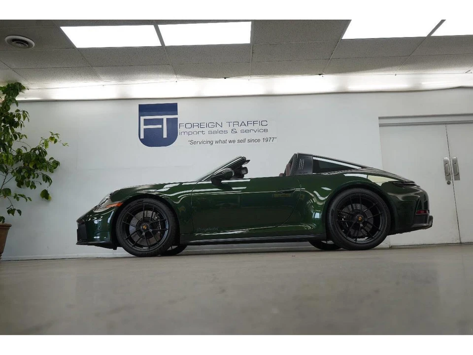 2026 Porsche 992 Carrera - Image 23 of 31
