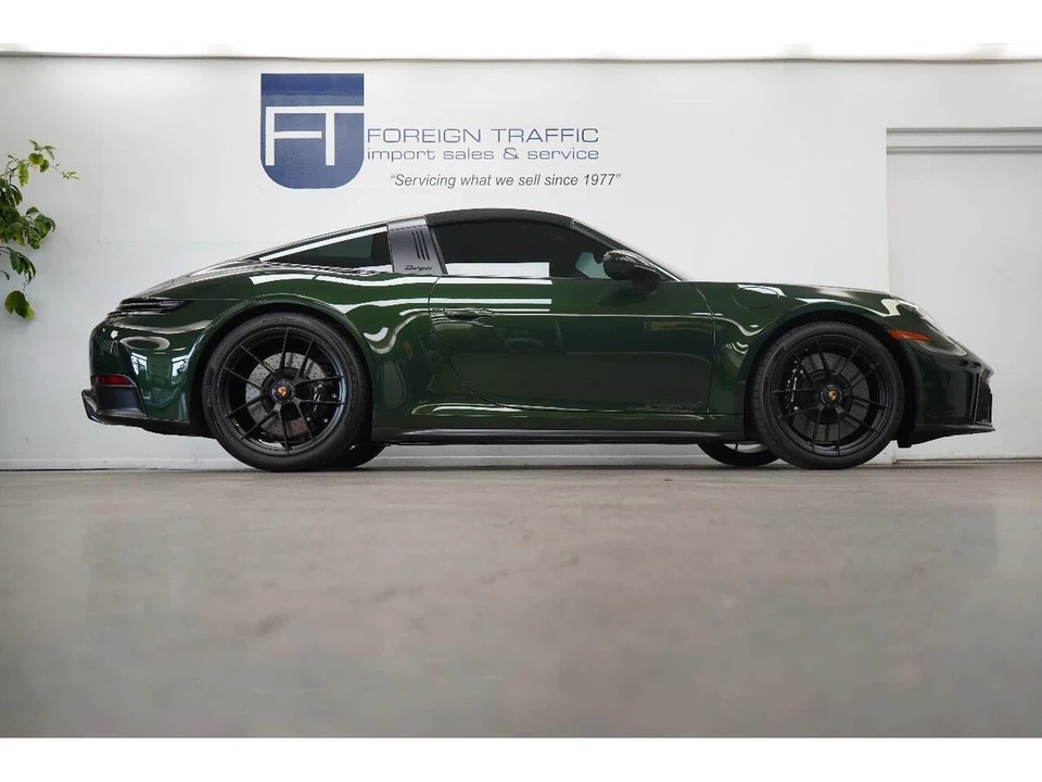 2026 Porsche 992 Carrera - Image 29 of 31