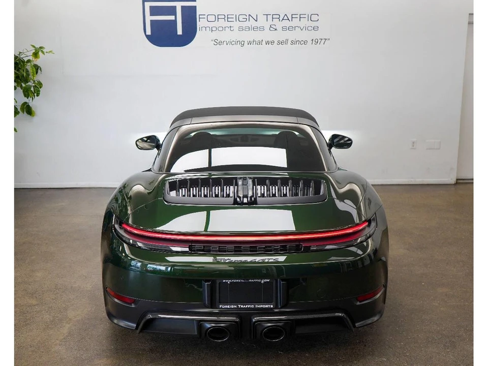 2026 Porsche 992 Carrera - Image 25 of 31