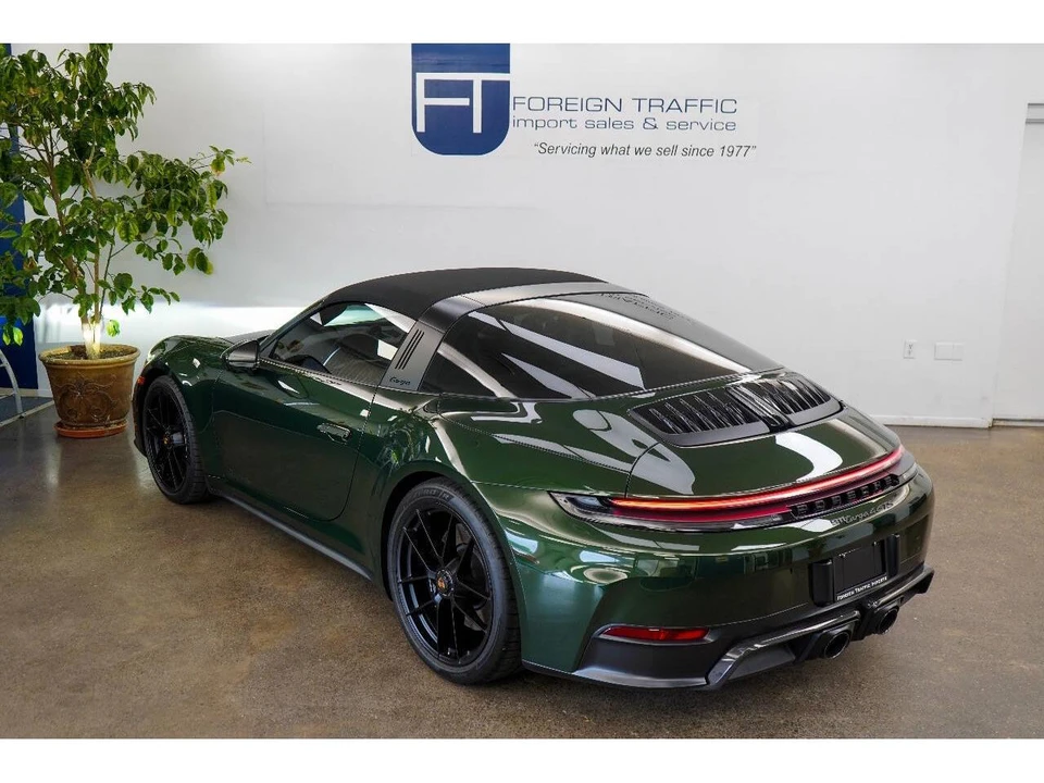 2026 Porsche 992 Carrera - Image 20 of 31