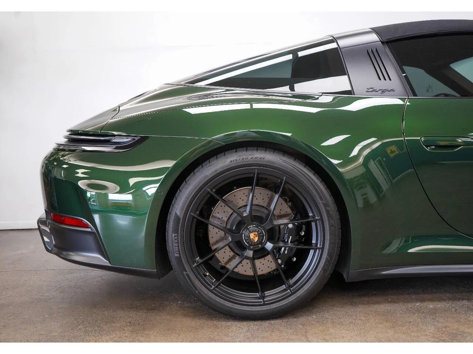 2026 Porsche 992 Carrera - Image 15 of 31