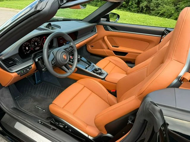 2026 Porsche 992 Carrera - Image 25 of 31