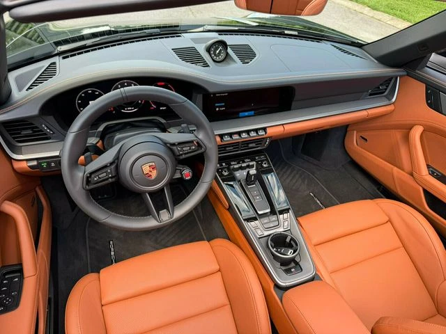2026 Porsche 992 Carrera - Image 28 of 31