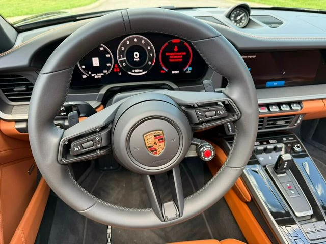 2026 Porsche 992 Carrera - Image 29 of 31