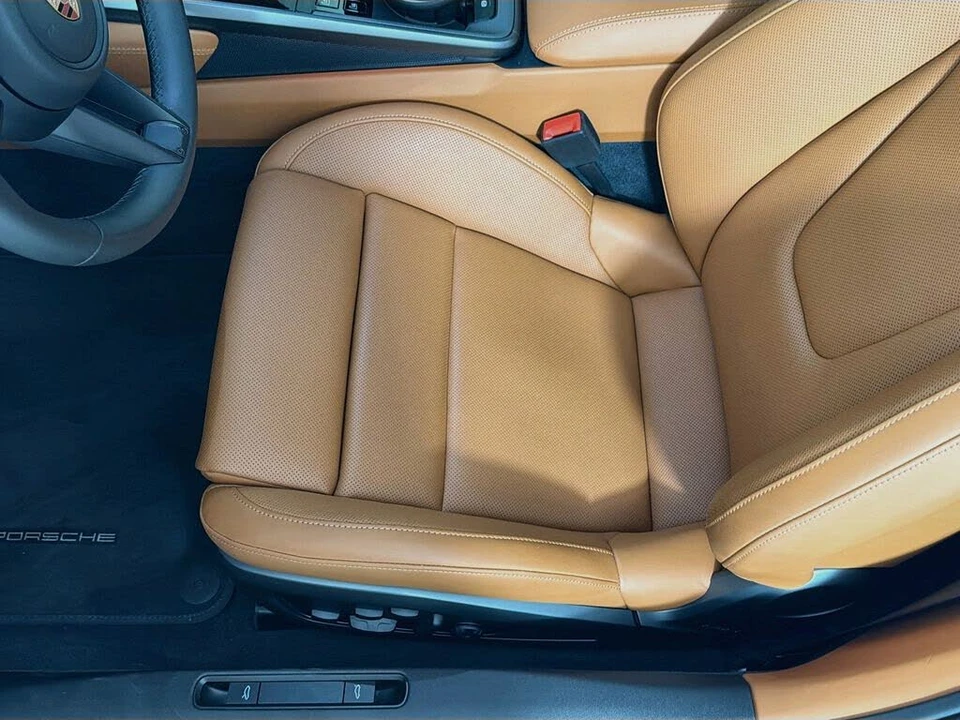 2026 Porsche 992 Carrera - Image 20 of 29